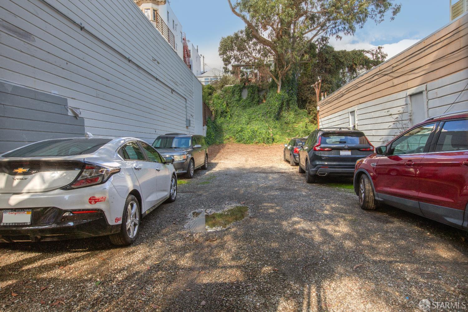 Detail Gallery Image 6 of 13 For 4076 24th St, San Francisco,  CA 94114 - – Beds | – Baths