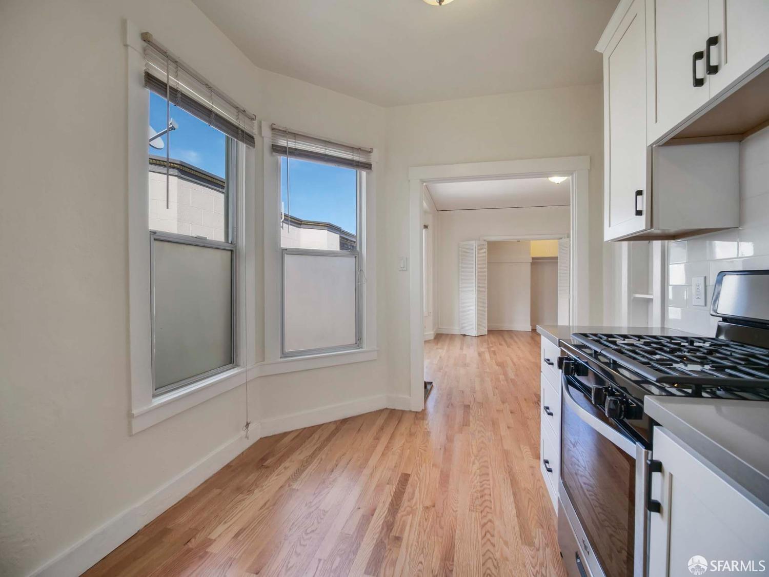 Detail Gallery Image 9 of 17 For 3315 Steiner St #16,  San Francisco,  CA 94123 - 0 Beds | 1 Baths