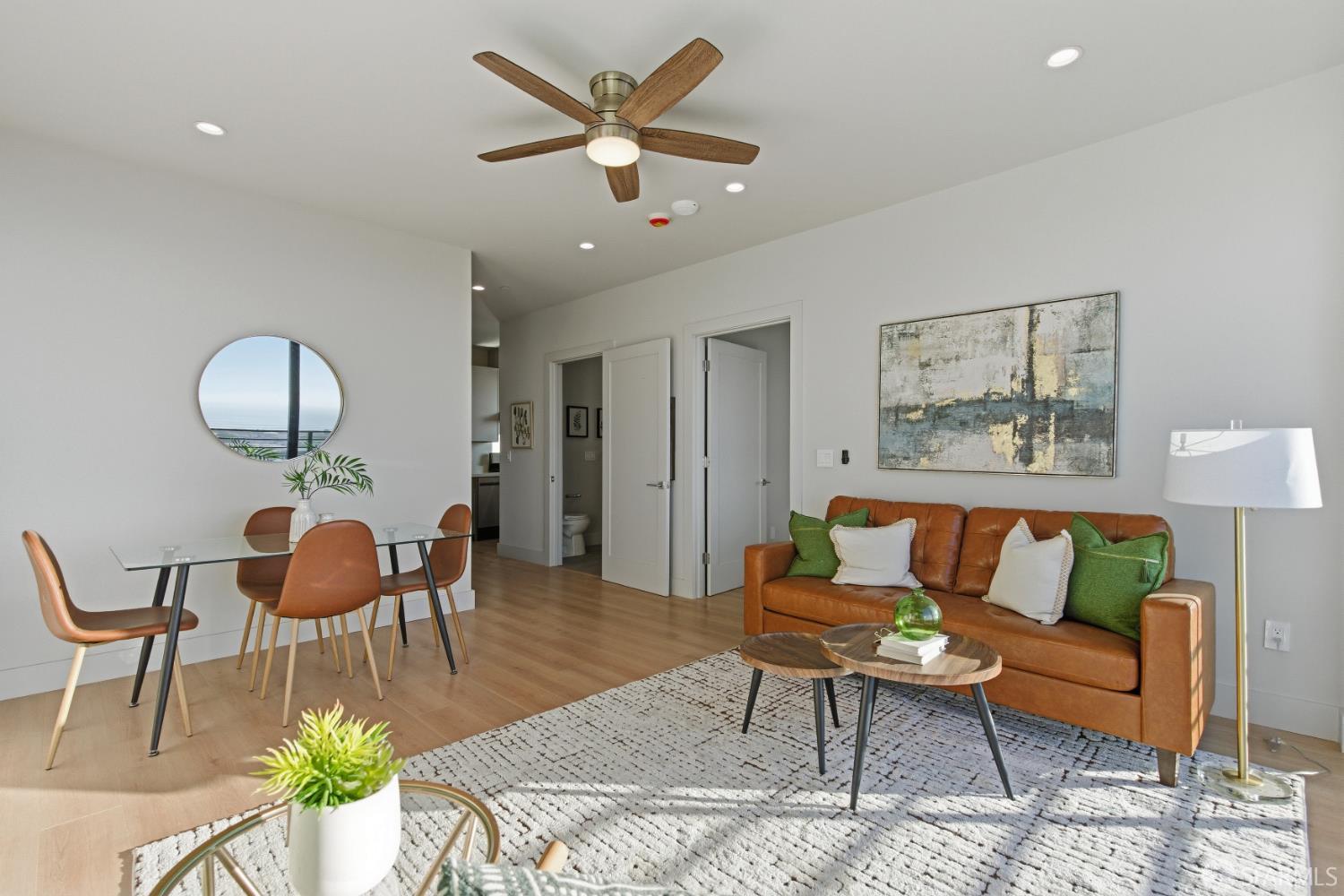 Detail Gallery Image 19 of 51 For 3945 Judah St #404,  San Francisco,  CA 94122 - 2 Beds | 2 Baths