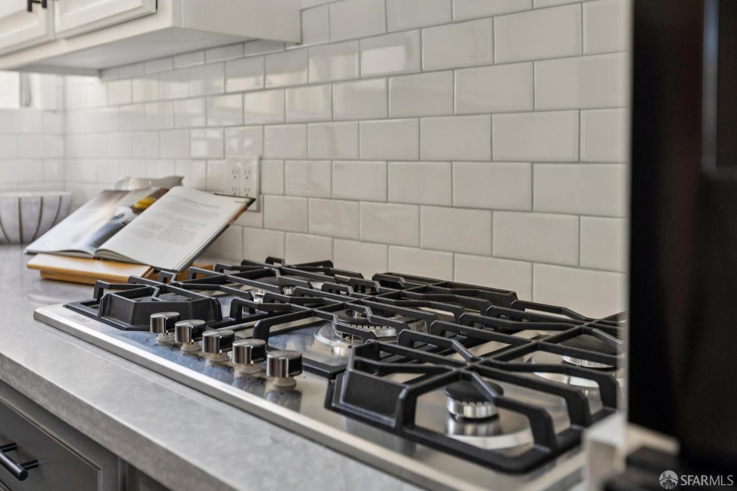 Detail Gallery Image 22 of 62 For 1479 42nd Ave, San Francisco,  CA 94122 - 4 Beds | 3 Baths