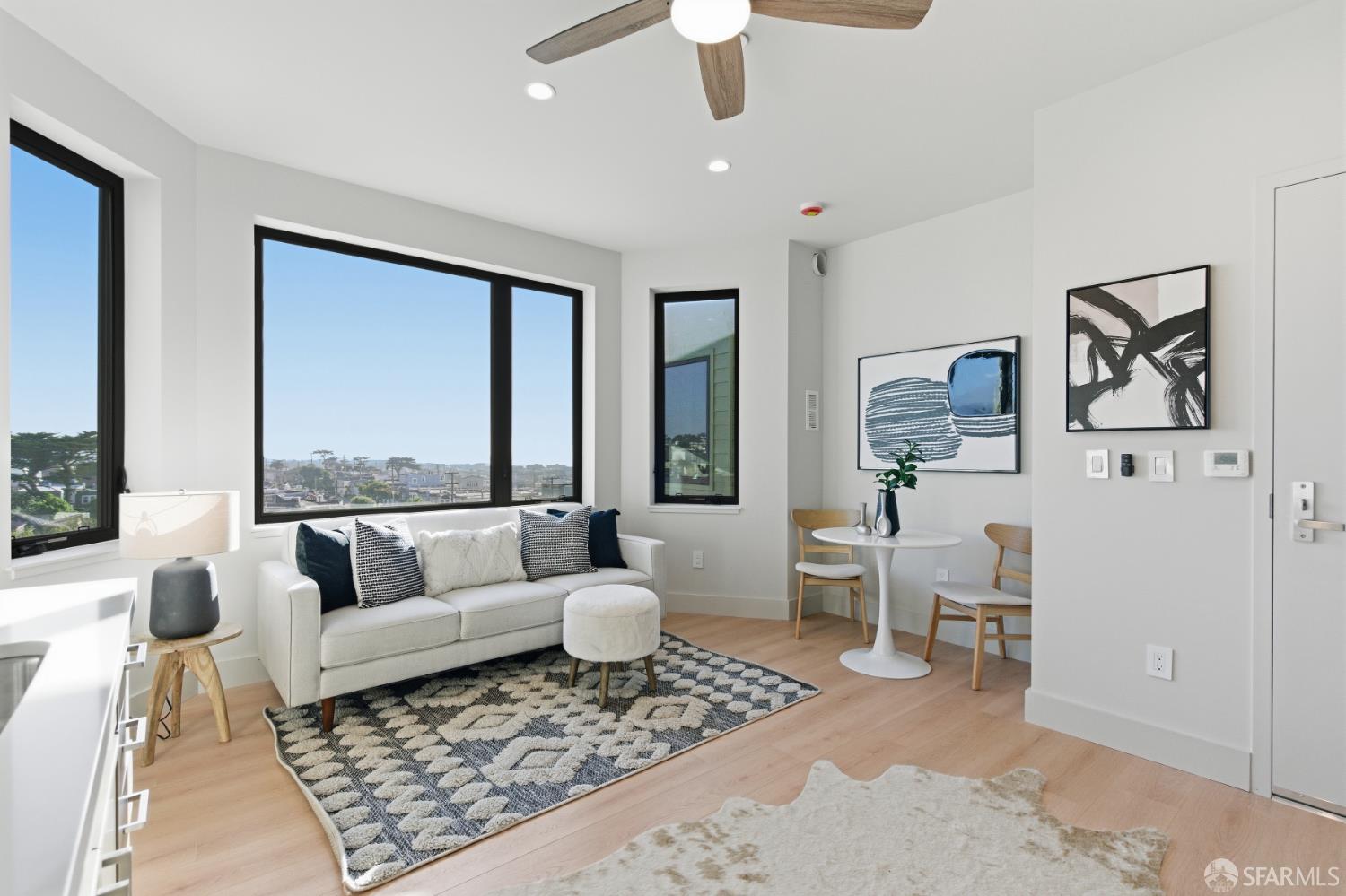 Detail Gallery Image 21 of 23 For 3945 Judah St #501,  San Francisco,  CA 94122 - 1 Beds | 1 Baths