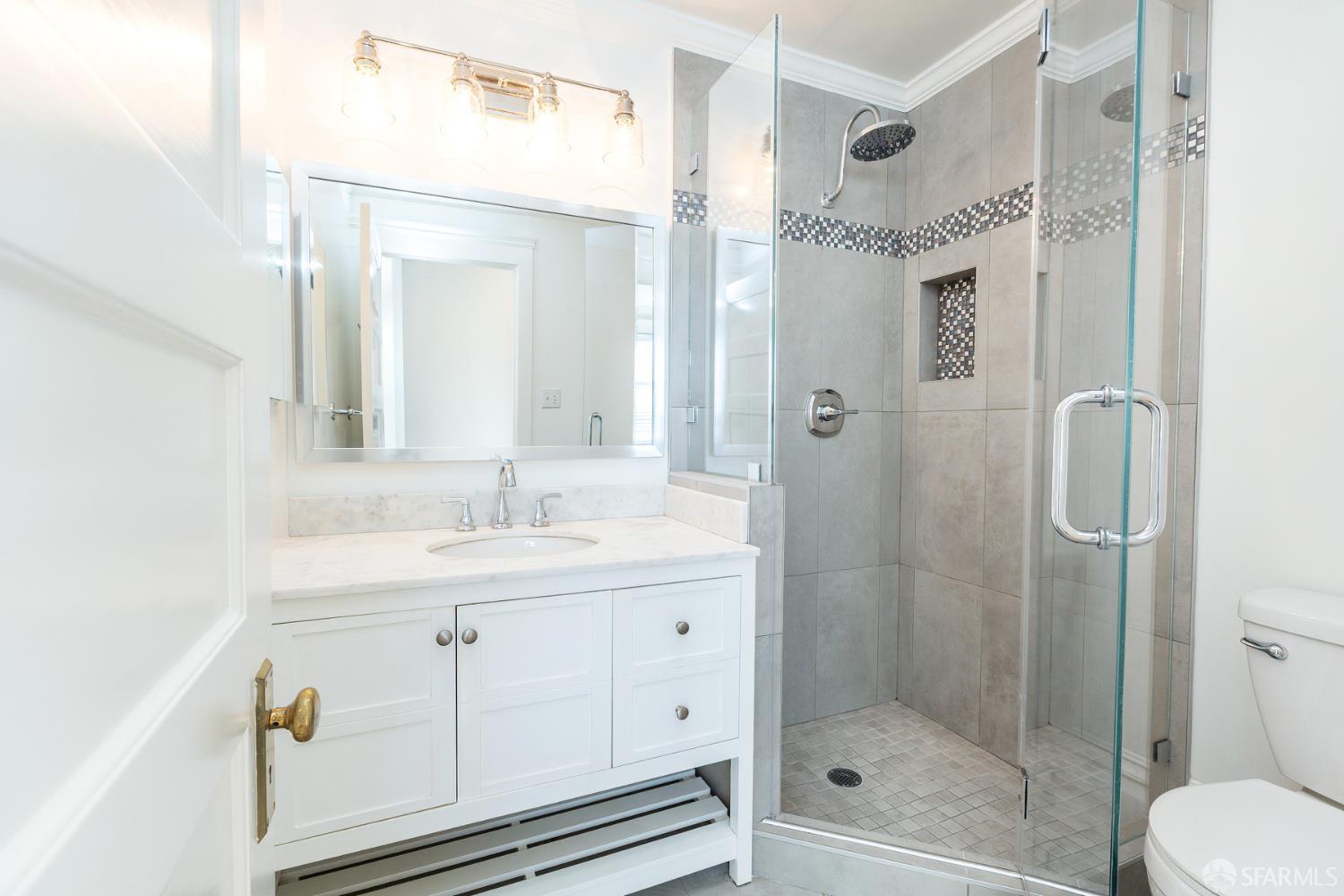 Detail Gallery Image 16 of 29 For 2759 Union St, San Francisco,  CA 94123 - 2 Beds | 2 Baths