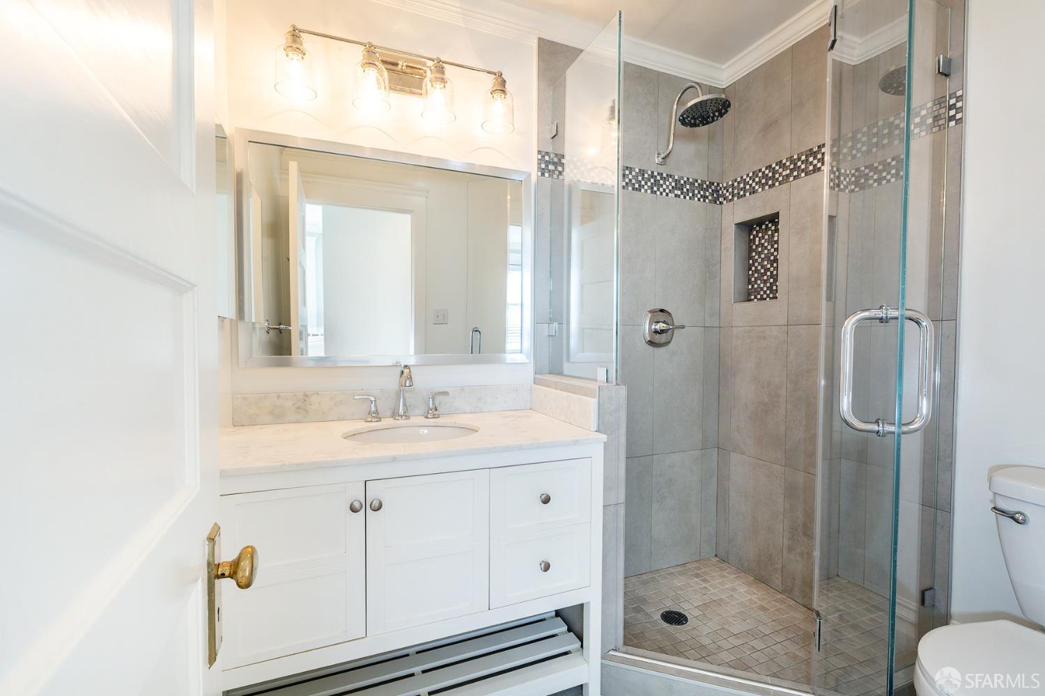 Detail Gallery Image 18 of 29 For 2759 Union St, San Francisco,  CA 94123 - 2 Beds | 2 Baths