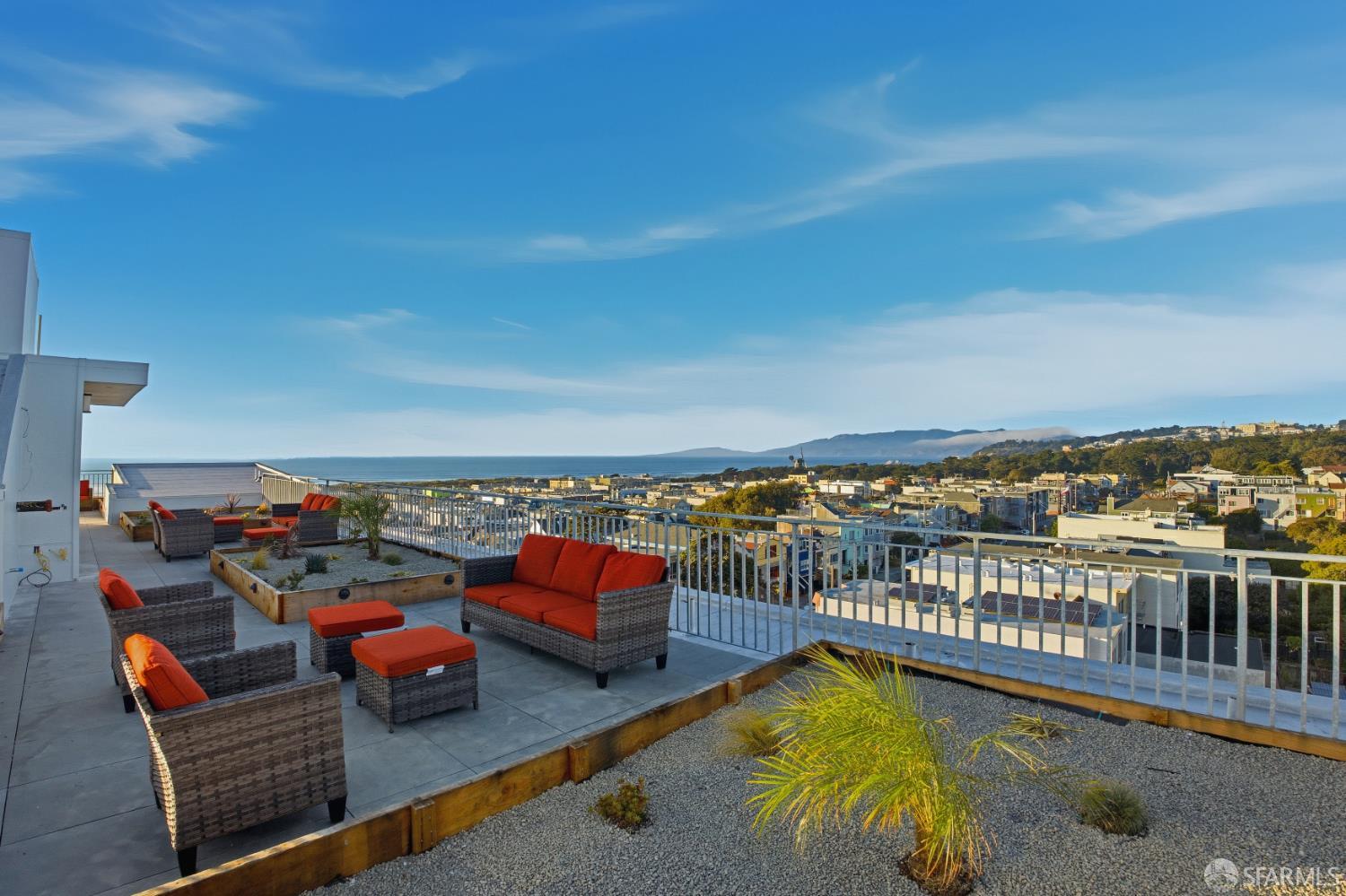 Detail Gallery Image 5 of 48 For 3945 Judah St #301,  San Francisco,  CA 94122 - 1 Beds | 1 Baths