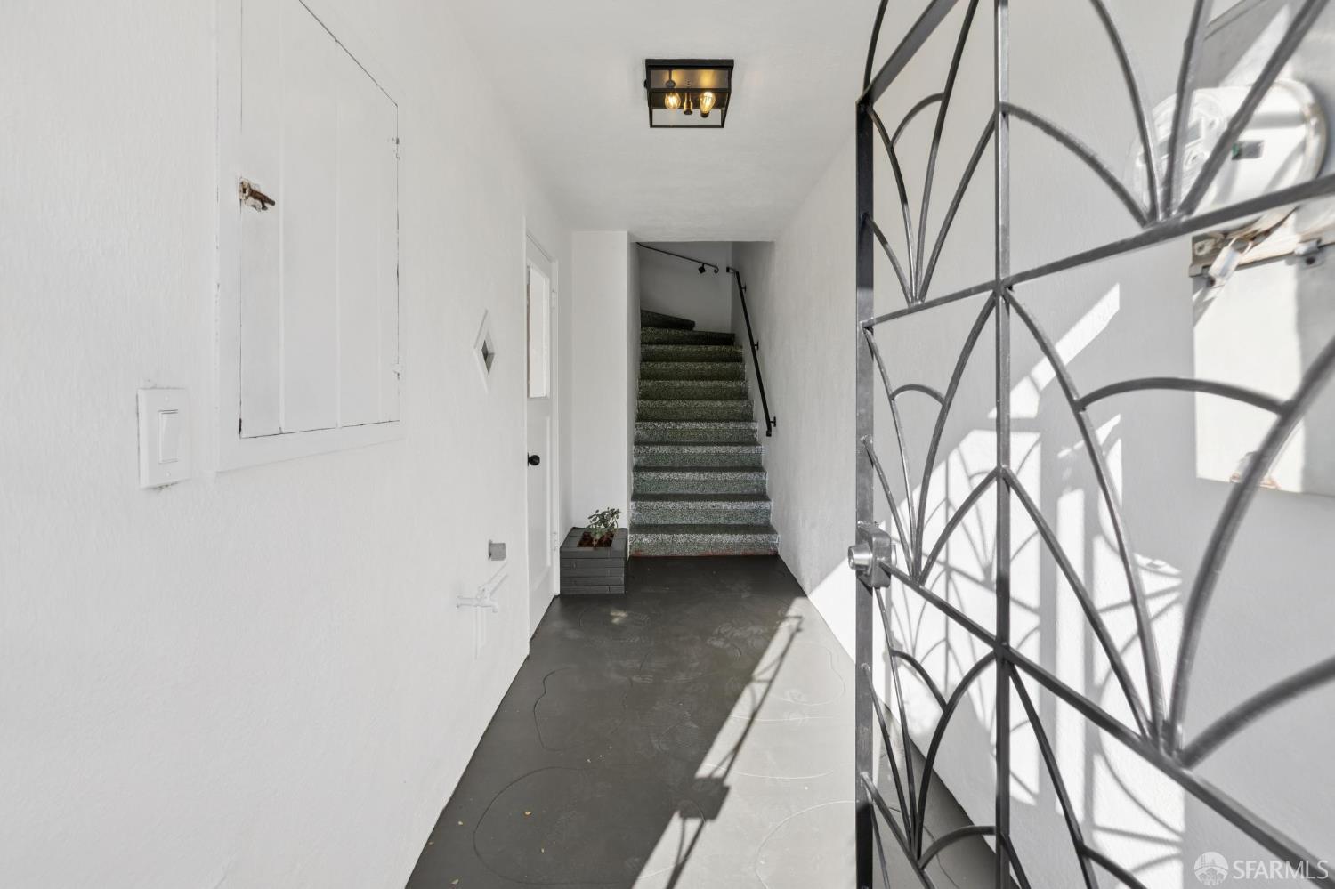 Detail Gallery Image 3 of 73 For 2030 Ortega St, San Francisco,  CA 94122 - 3 Beds | 2 Baths