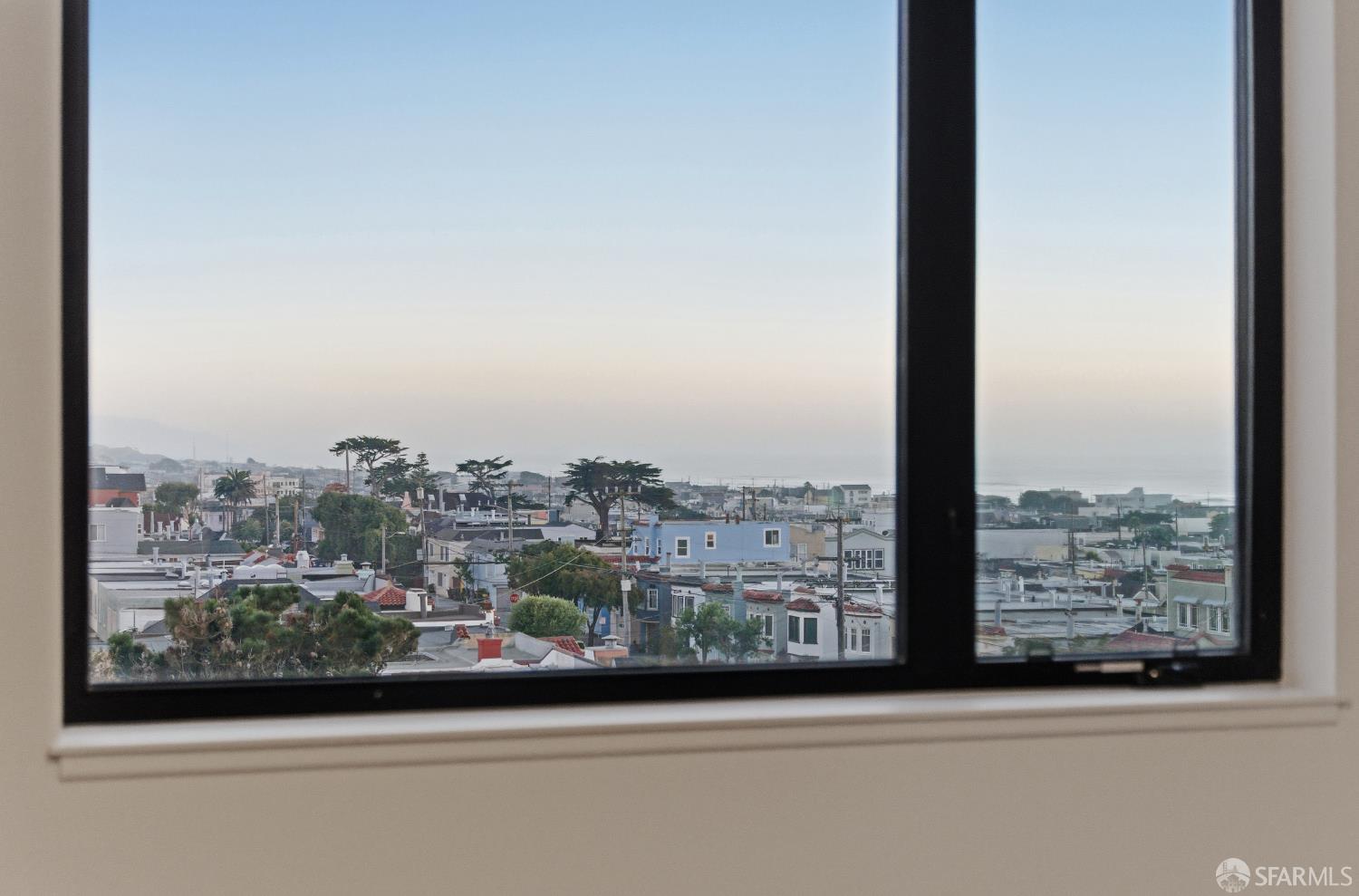 Detail Gallery Image 45 of 53 For 3945 Judah St #202,  San Francisco,  CA 94122 - 2 Beds | 2 Baths