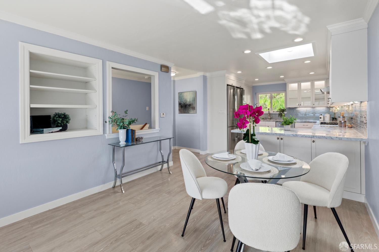 Detail Gallery Image 9 of 47 For 418 Joost Ave, San Francisco,  CA 94127 - 2 Beds | 2 Baths