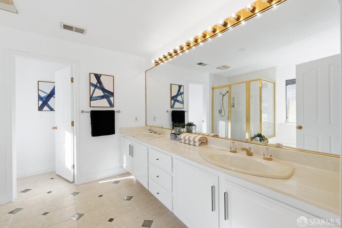 Detail Gallery Image 12 of 39 For 116 Blackpool Ct, Danville,  CA 94506 - 4 Beds | 3 Baths