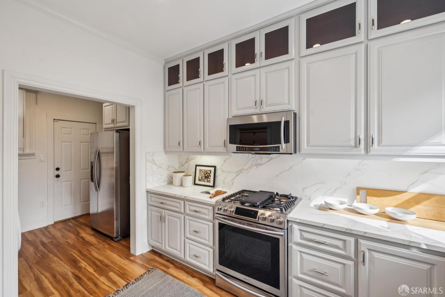 Detail Gallery Image 14 of 18 For 785 Dolores St, San Francisco,  CA 94110 - 2 Beds | 1 Baths