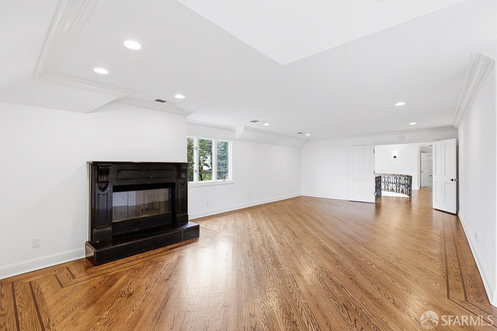 Detail Gallery Image 26 of 92 For 760 Chateau Dr, Hillsborough,  CA 94010 - 6 Beds | 8 Baths