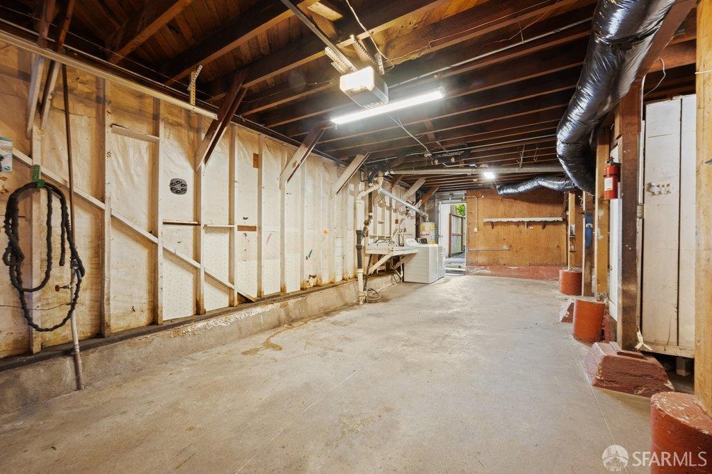 Detail Gallery Image 24 of 30 For 72 Cielito Dr, San Francisco,  CA 94134 - 4 Beds | 2 Baths