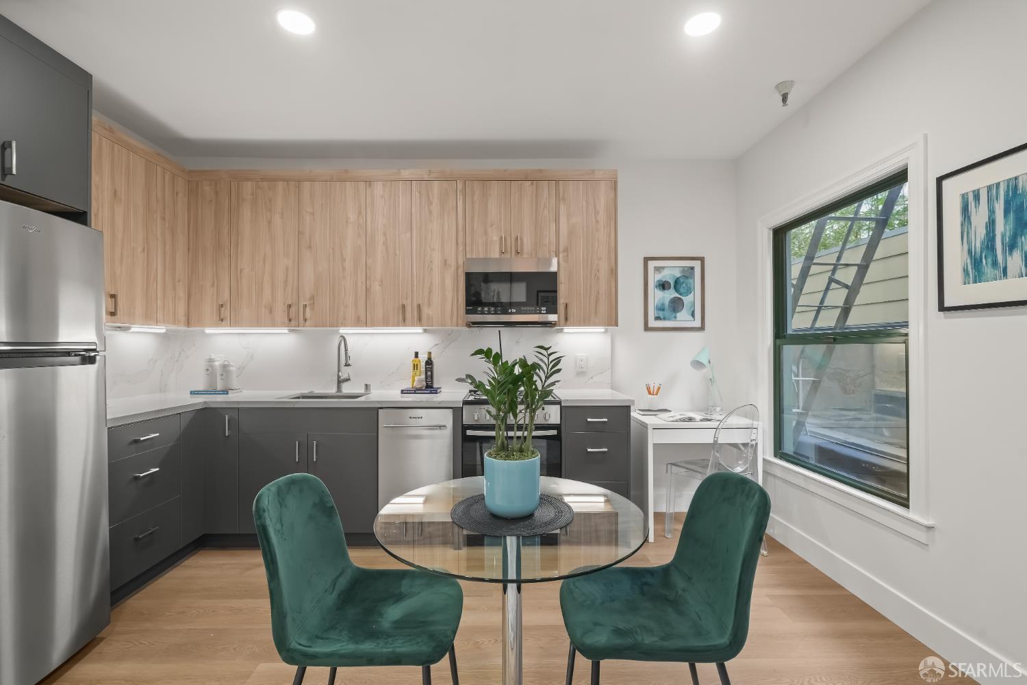 Detail Gallery Image 2 of 14 For 1325 Divisadero St #104,  San Francisco,  CA 94115 - 0 Beds | 1 Baths