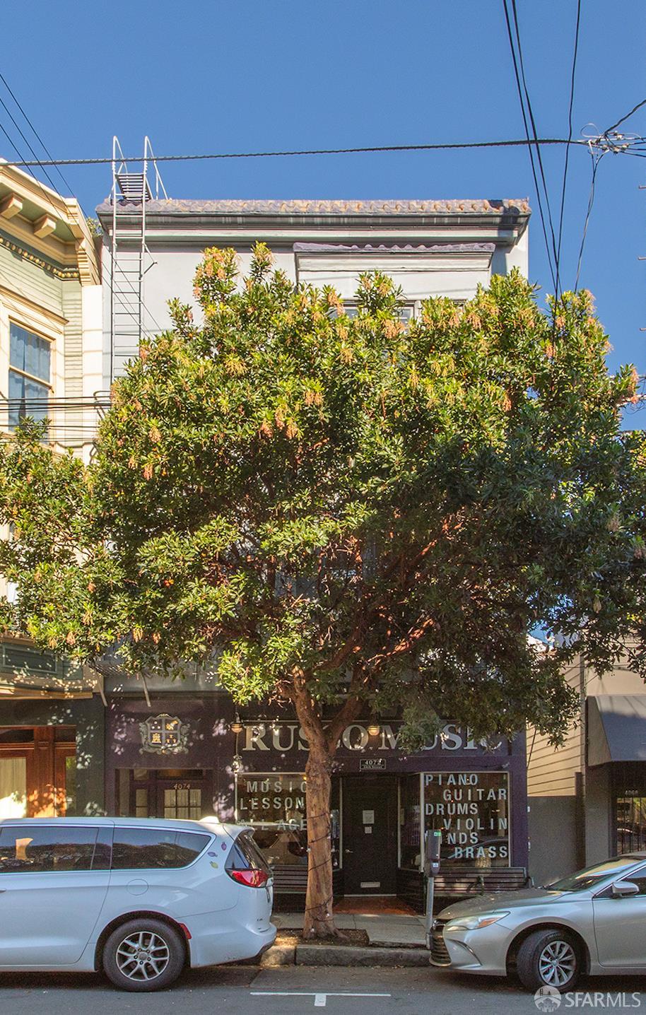 Detail Gallery Image 3 of 14 For 4072 24th St, San Francisco,  CA 94114 - – Beds | – Baths