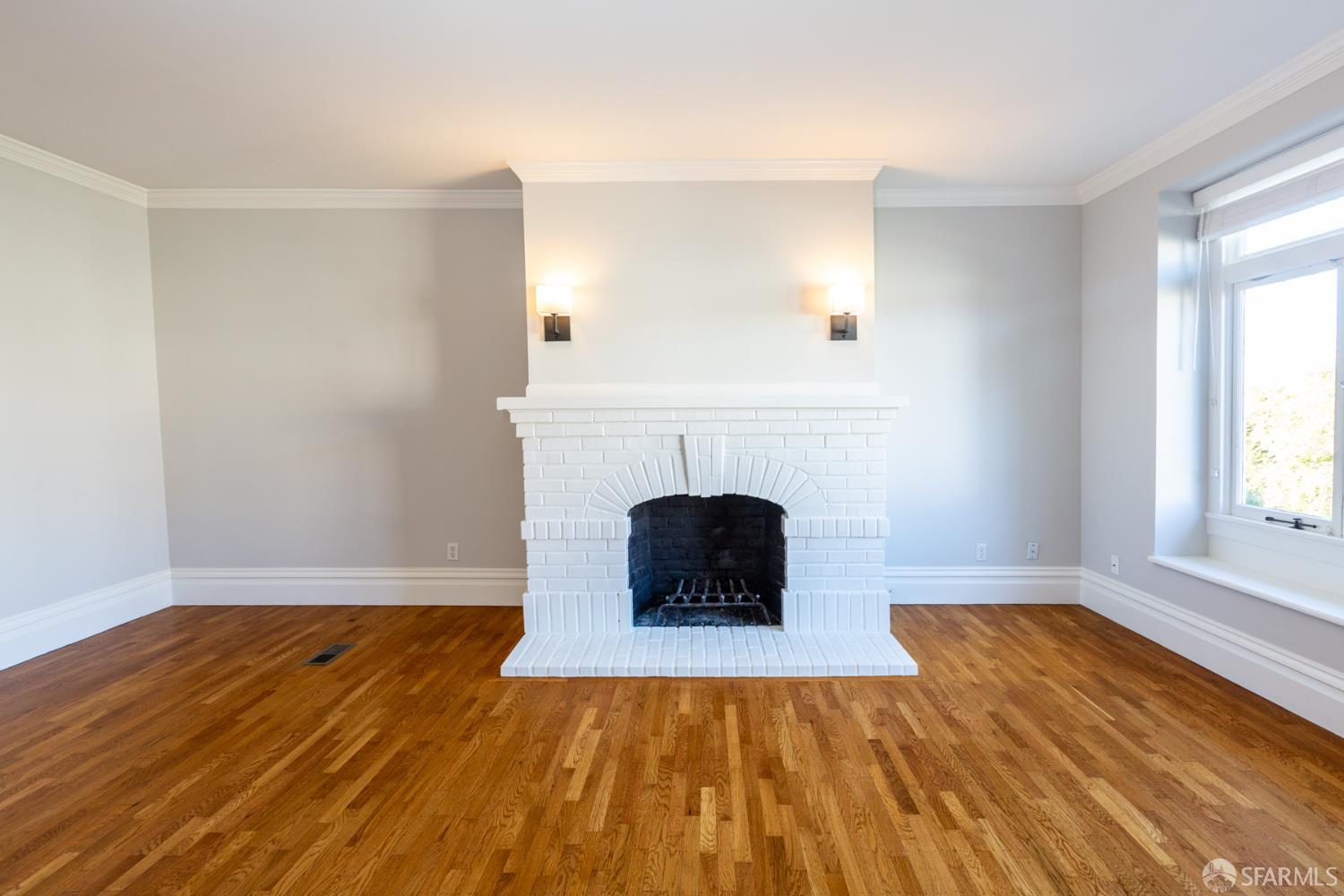 Detail Gallery Image 3 of 29 For 2759 Union St, San Francisco,  CA 94123 - 2 Beds | 2 Baths