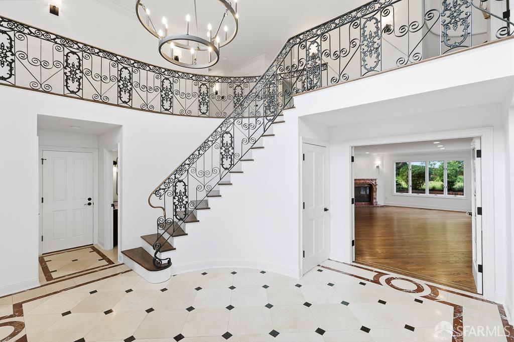 Detail Gallery Image 6 of 92 For 760 Chateau Dr, Hillsborough,  CA 94010 - 6 Beds | 8 Baths