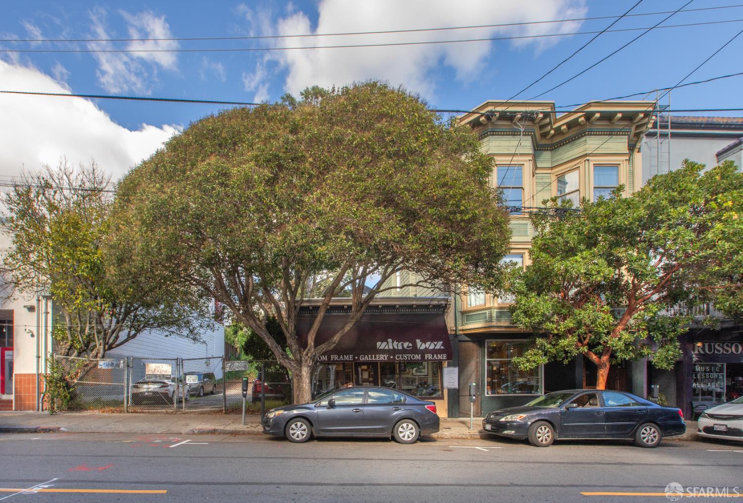 Detail Gallery Image 4 of 13 For 4076 24th St, San Francisco,  CA 94114 - – Beds | – Baths