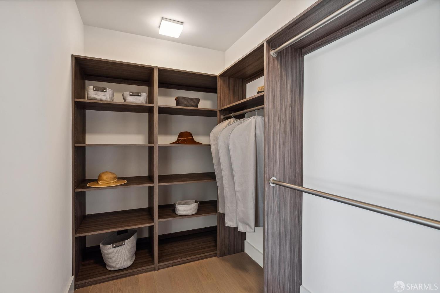 Photo #31: 425092944 Listing: Photo #31