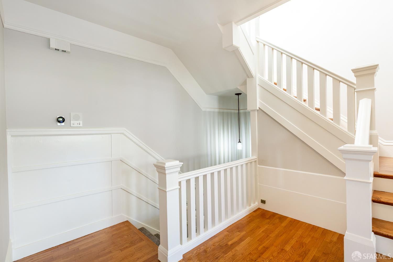 Detail Gallery Image 4 of 29 For 2759 Union St, San Francisco,  CA 94123 - 2 Beds | 2 Baths