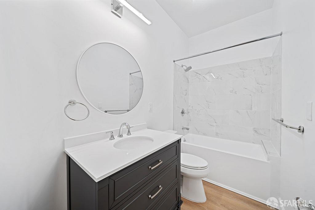 Detail Gallery Image 9 of 29 For 136 Noe St, San Francisco,  CA 94114 - – Beds | – Baths