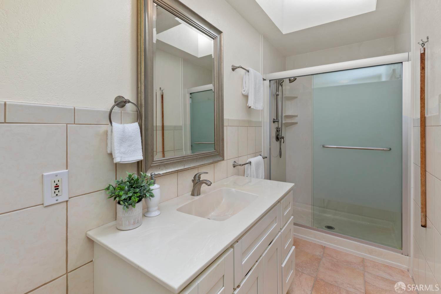 Detail Gallery Image 22 of 47 For 418 Joost Ave, San Francisco,  CA 94127 - 2 Beds | 2 Baths