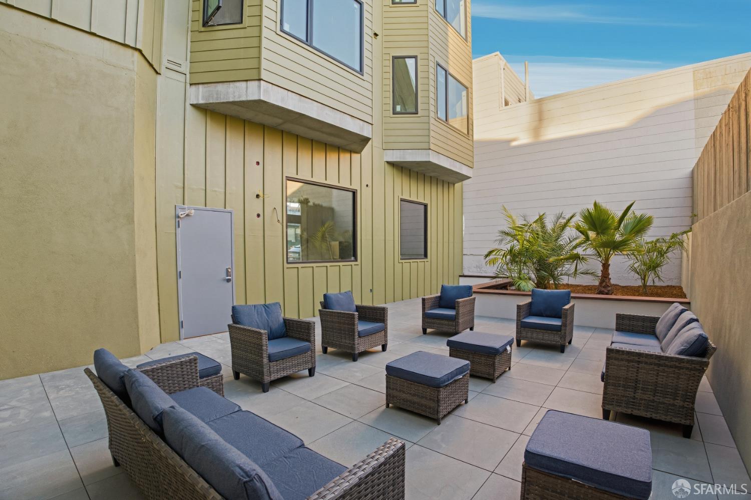 Detail Gallery Image 16 of 51 For 3945 Judah St #404,  San Francisco,  CA 94122 - 2 Beds | 2 Baths