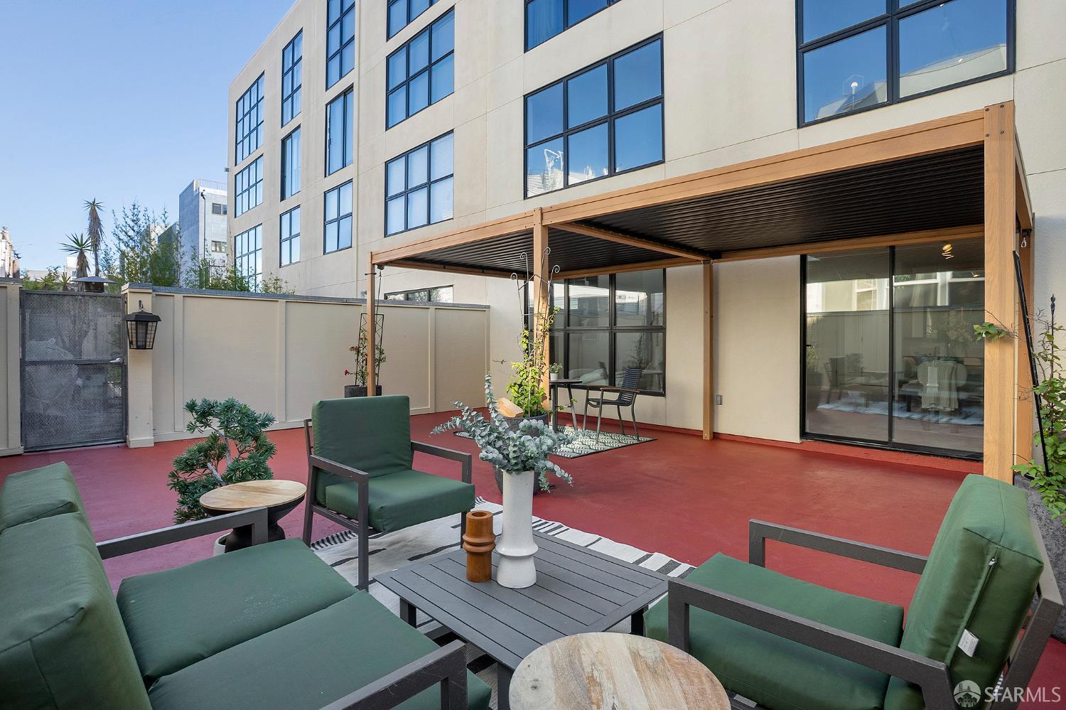 Photo #4: 425090131 Listing: Photo #4