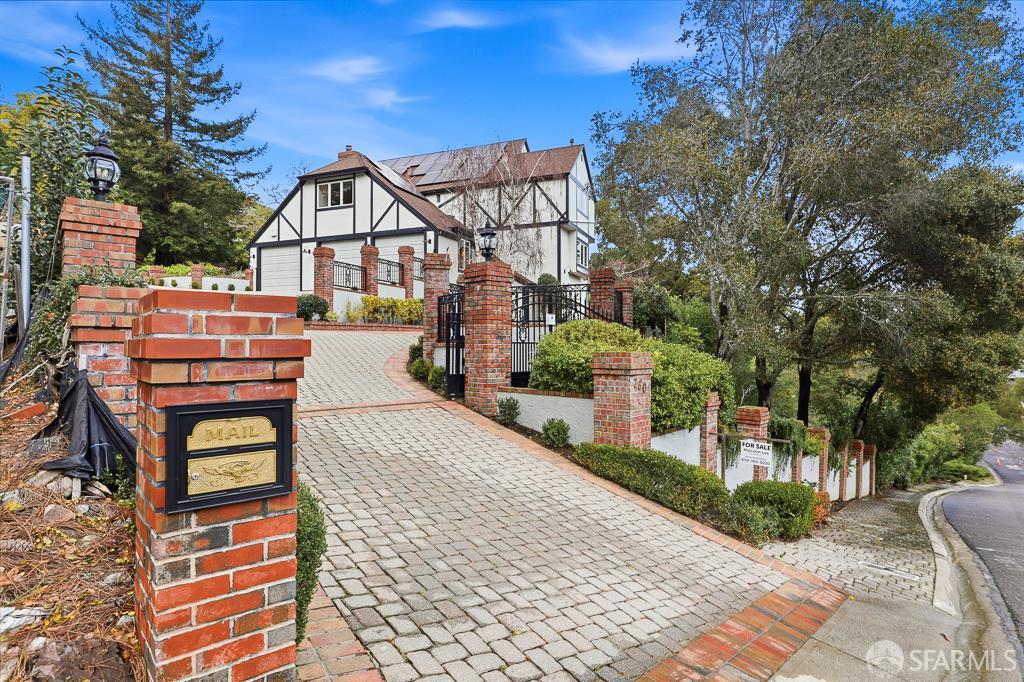 Detail Gallery Image 81 of 92 For 760 Chateau Dr, Hillsborough,  CA 94010 - 6 Beds | 8 Baths