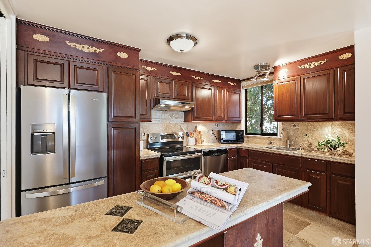 Photo #12: 426094939 Listing: Photo #12