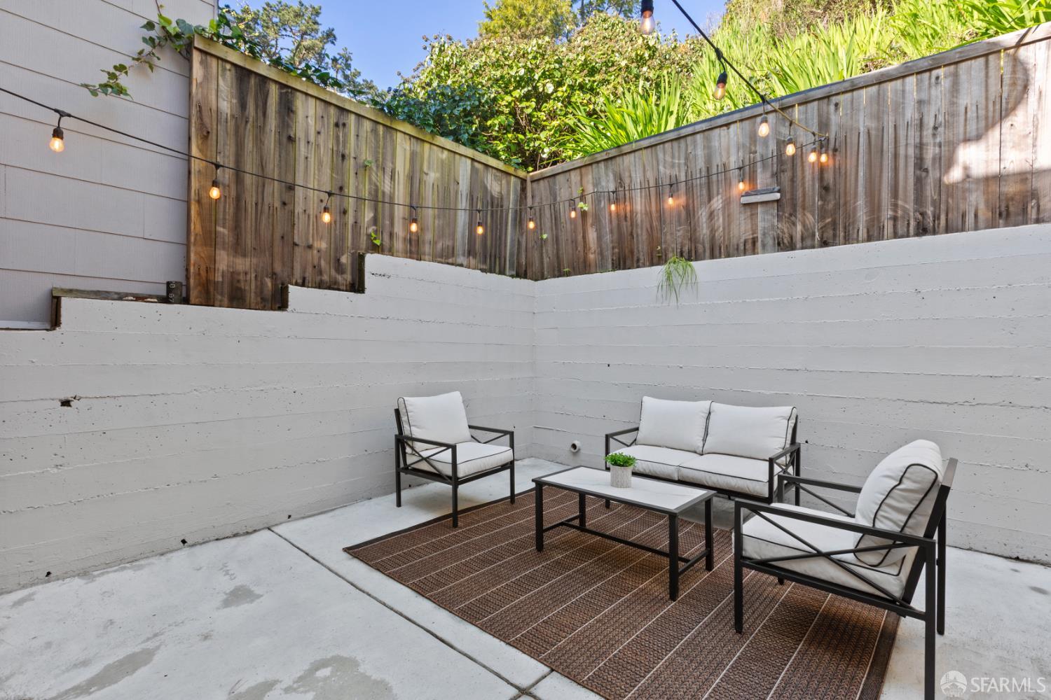 Detail Gallery Image 34 of 47 For 418 Joost Ave, San Francisco,  CA 94127 - 2 Beds | 2 Baths