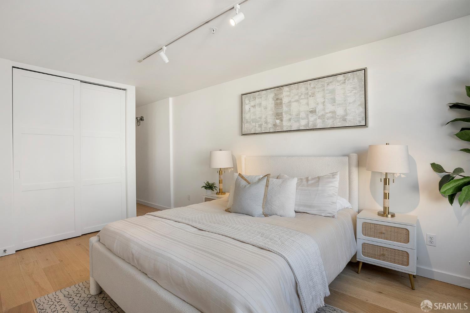 Photo #13: 425090131 Listing: Photo #13