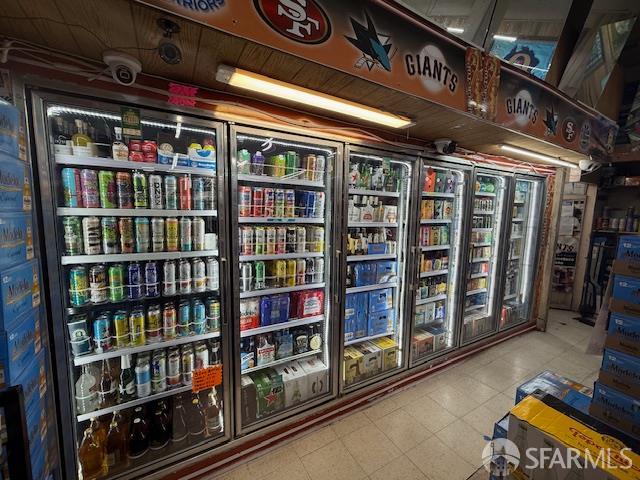 Detail Gallery Image 7 of 10 For 2701 20th Ave, San Francisco,  CA 94110 - – Beds | – Baths