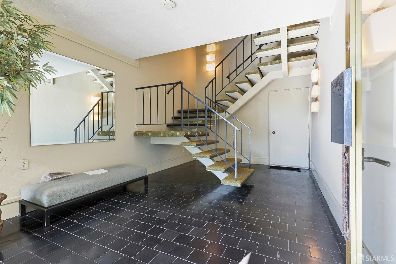 Photo #5: 426094939 Listing: Photo #5