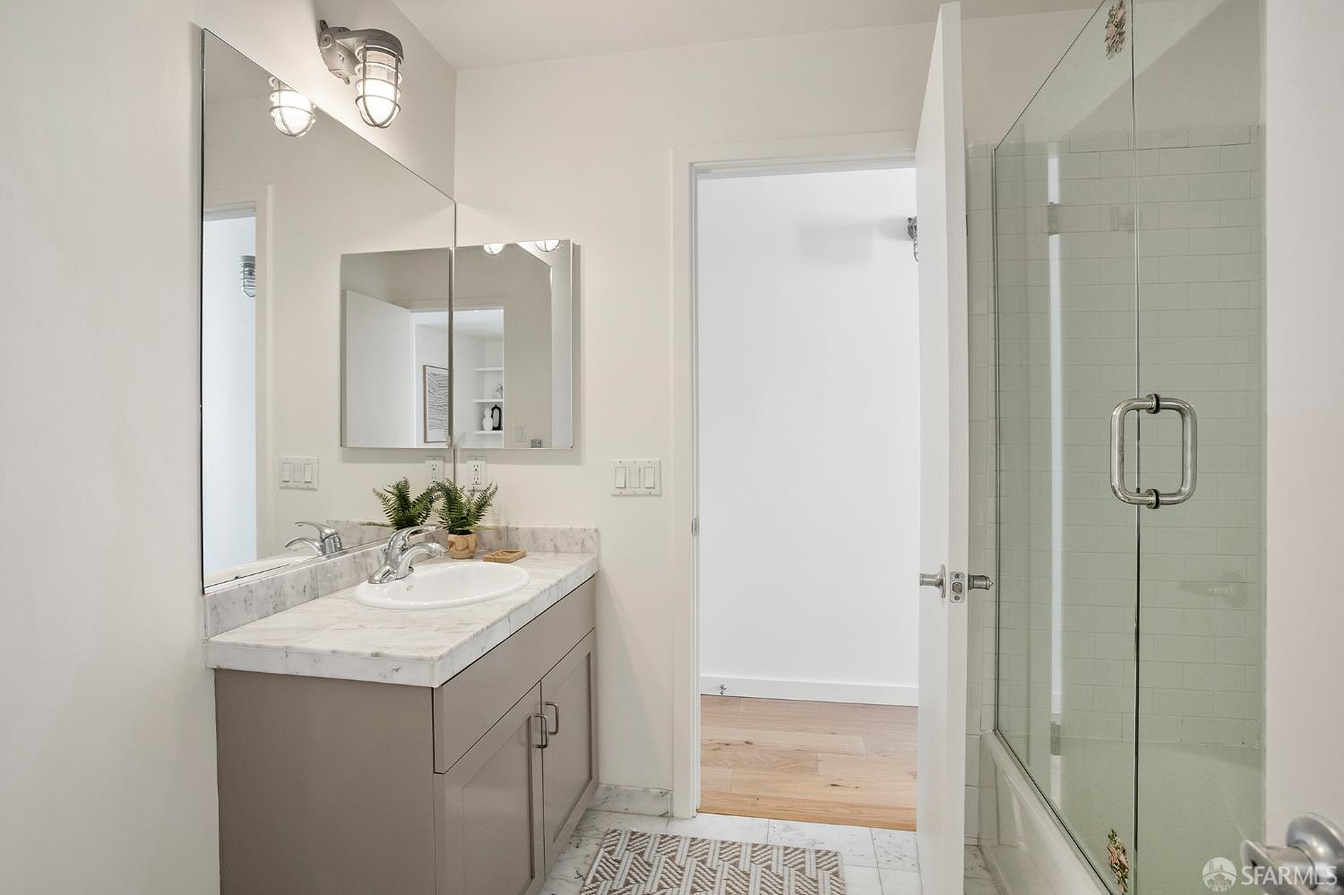 Photo #14: 425090131 Listing: Photo #14