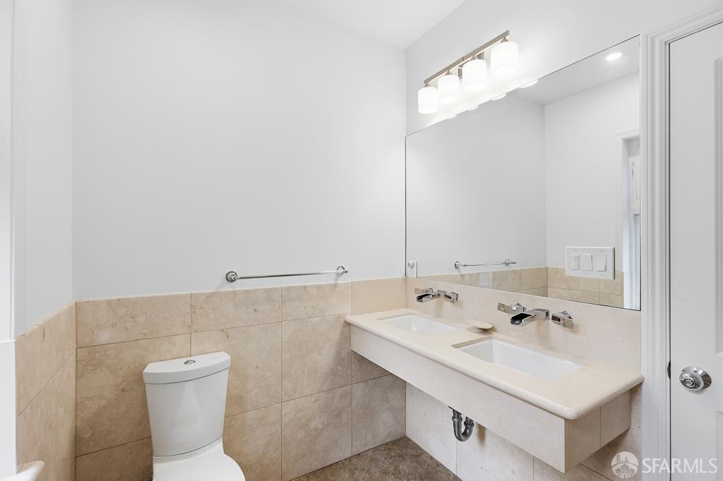 Detail Gallery Image 69 of 92 For 760 Chateau Dr, Hillsborough,  CA 94010 - 6 Beds | 8 Baths