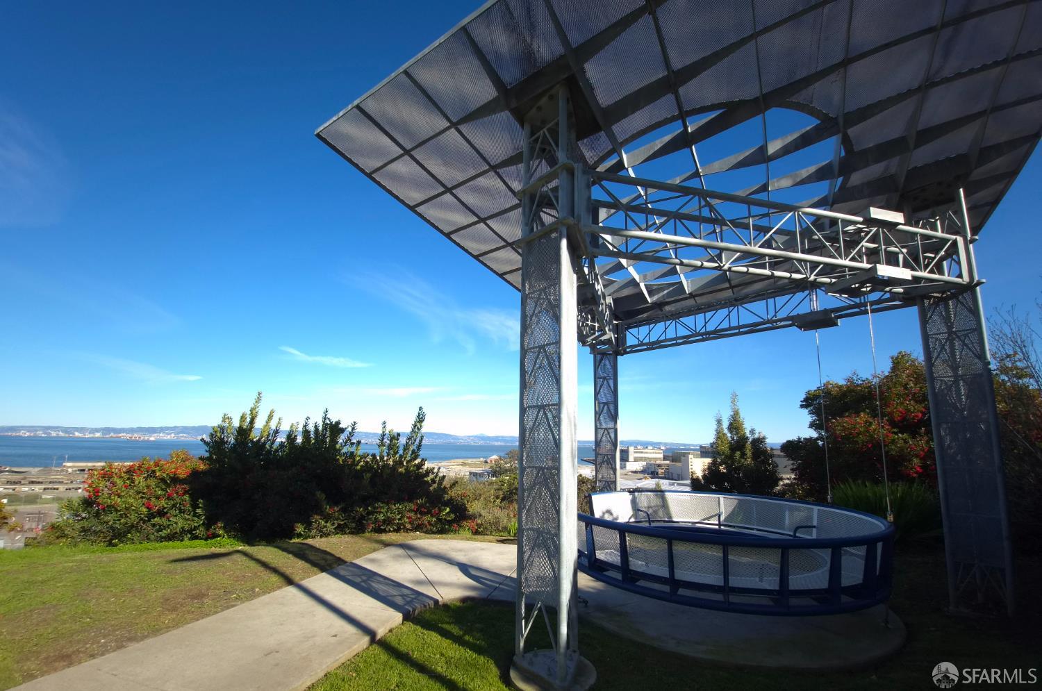 Detail Gallery Image 20 of 20 For 10 Innes Ct #304,  San Francisco,  CA 94124 - 2 Beds | 2 Baths