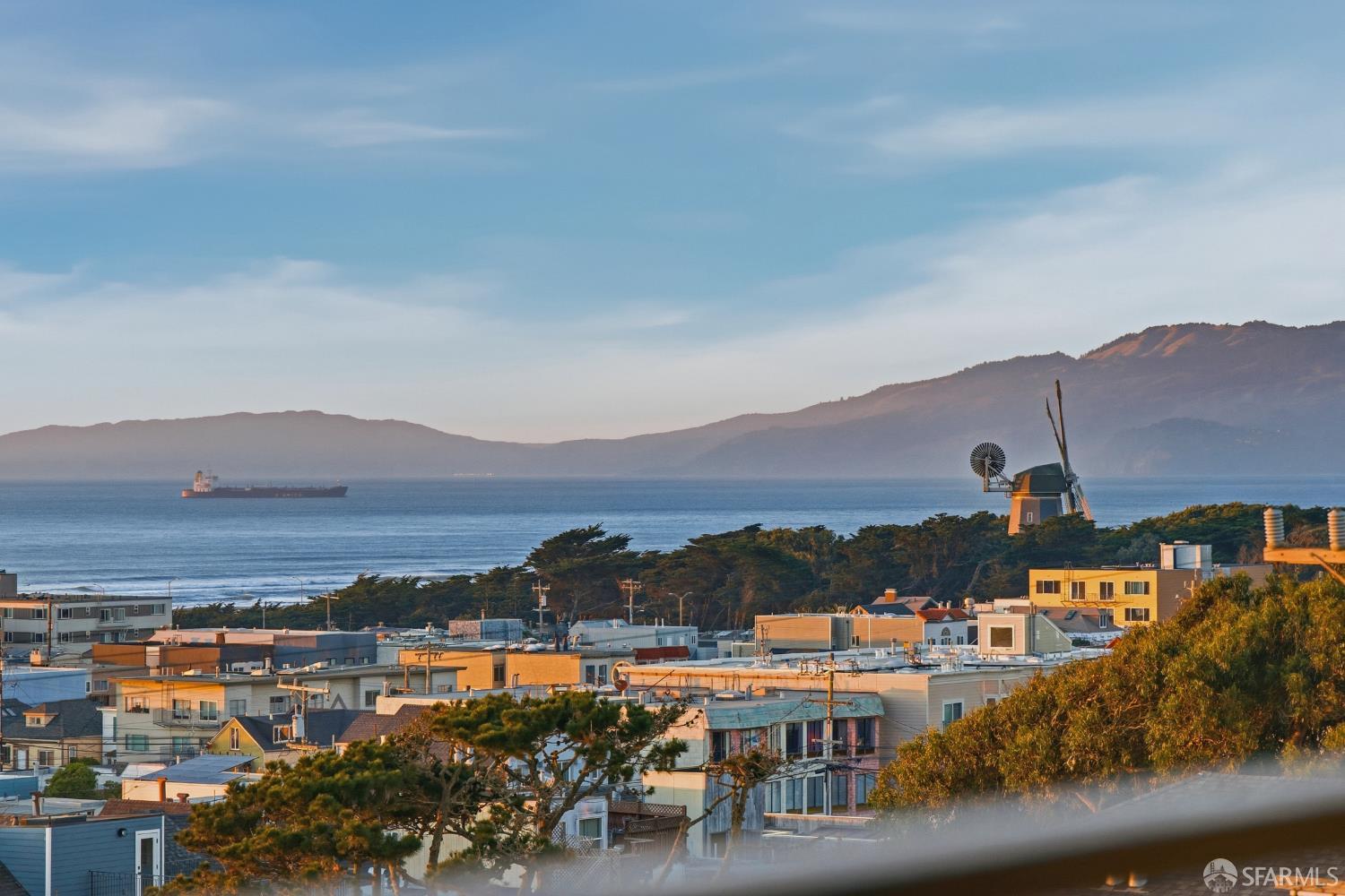 Detail Gallery Image 50 of 53 For 3945 Judah St #202,  San Francisco,  CA 94122 - 2 Beds | 2 Baths