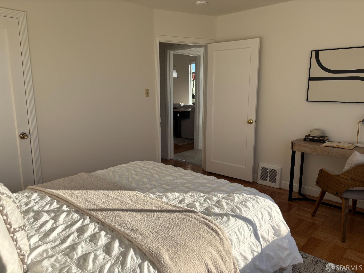 Detail Gallery Image 19 of 26 For 2195 34th Ave, San Francisco,  CA 94116 - 3 Beds | 1 Baths