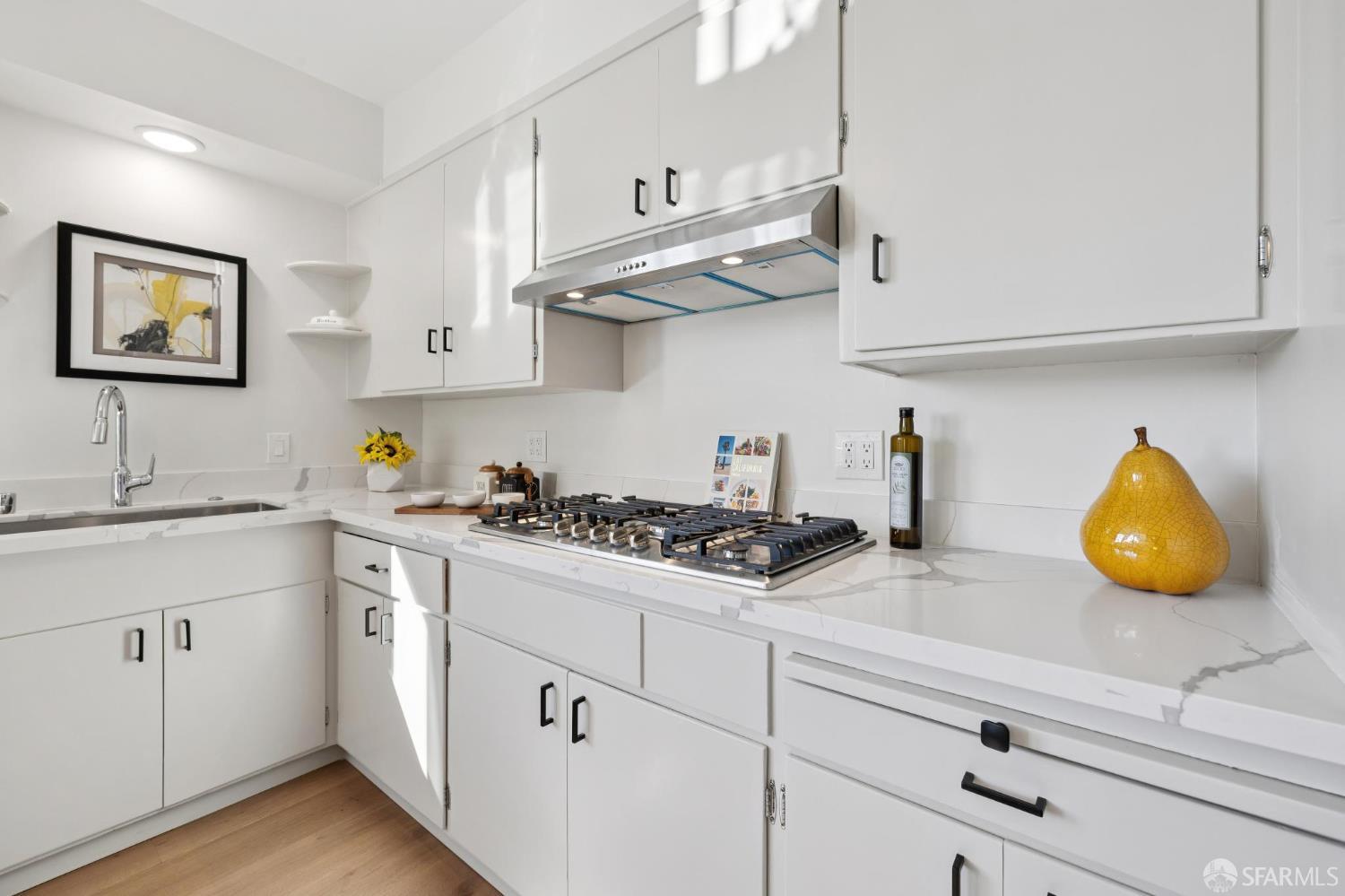 Detail Gallery Image 32 of 73 For 2030 Ortega St, San Francisco,  CA 94122 - 3 Beds | 2 Baths