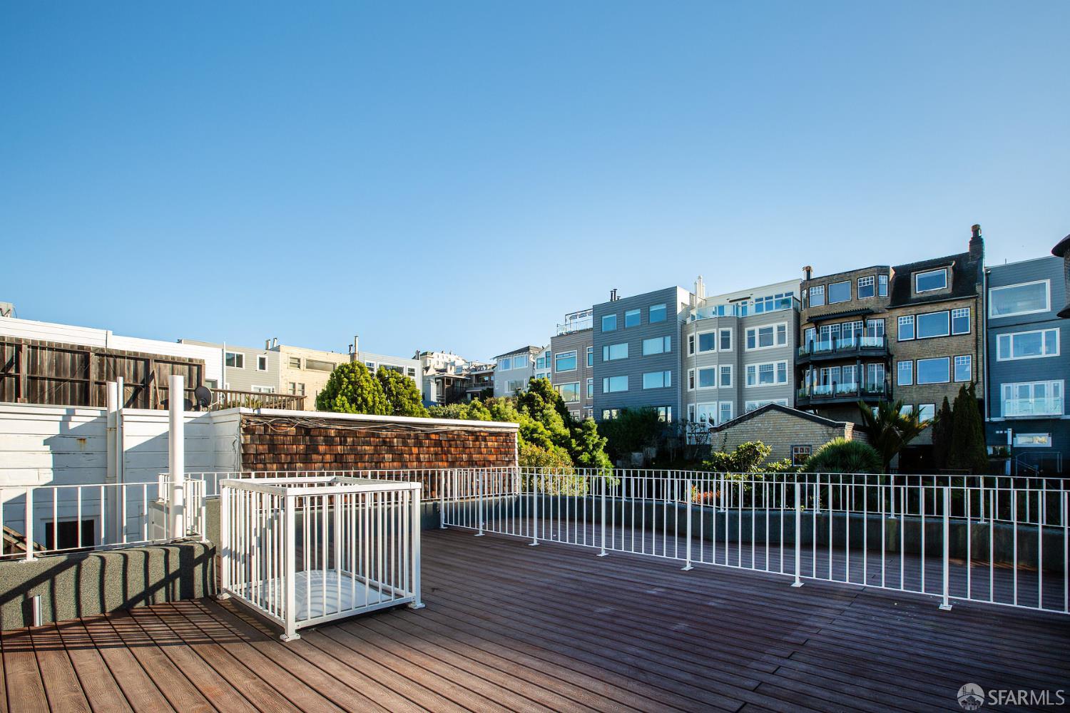 Detail Gallery Image 24 of 29 For 2759 Union St, San Francisco,  CA 94123 - 2 Beds | 2 Baths