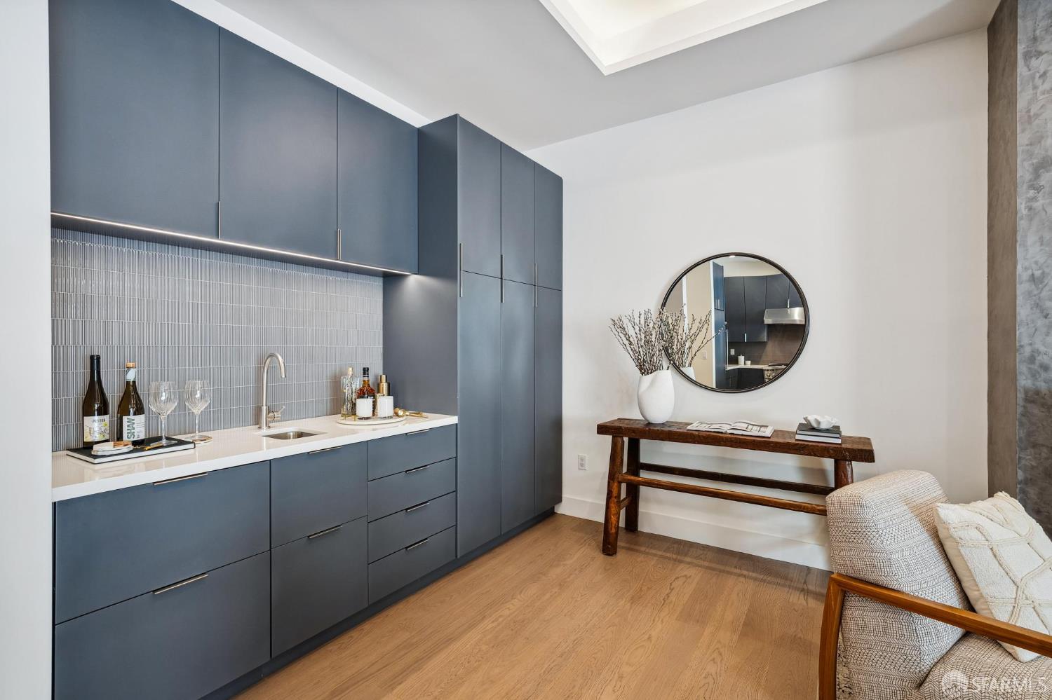 Photo #9: 425092944 Listing: Photo #9