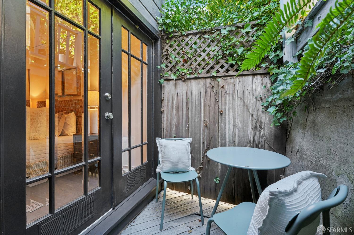 Detail Gallery Image 44 of 51 For 761 Noe St, San Francisco,  CA 94114 - 2 Beds | 1 Baths