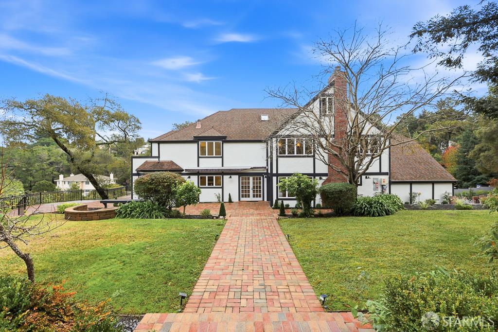 Detail Gallery Image 2 of 92 For 760 Chateau Dr, Hillsborough,  CA 94010 - 6 Beds | 8 Baths