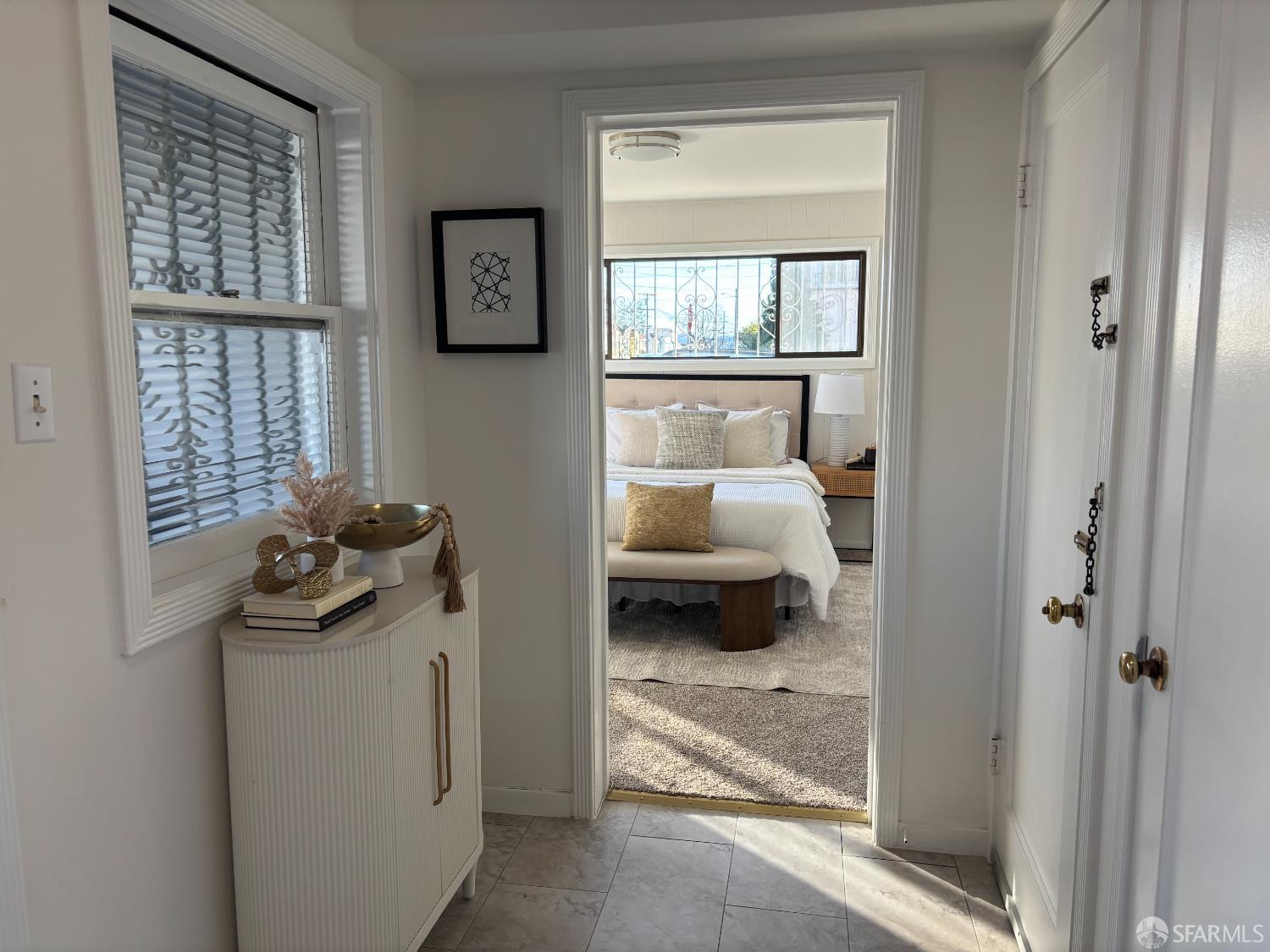 Detail Gallery Image 6 of 26 For 2195 34th Ave, San Francisco,  CA 94116 - 3 Beds | 1 Baths