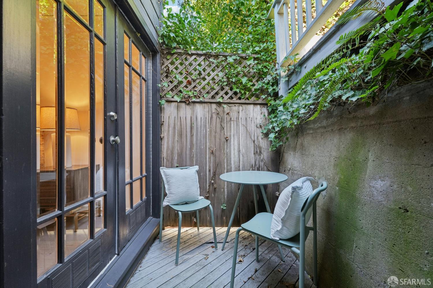 Detail Gallery Image 45 of 51 For 761 Noe St, San Francisco,  CA 94114 - 2 Beds | 1 Baths