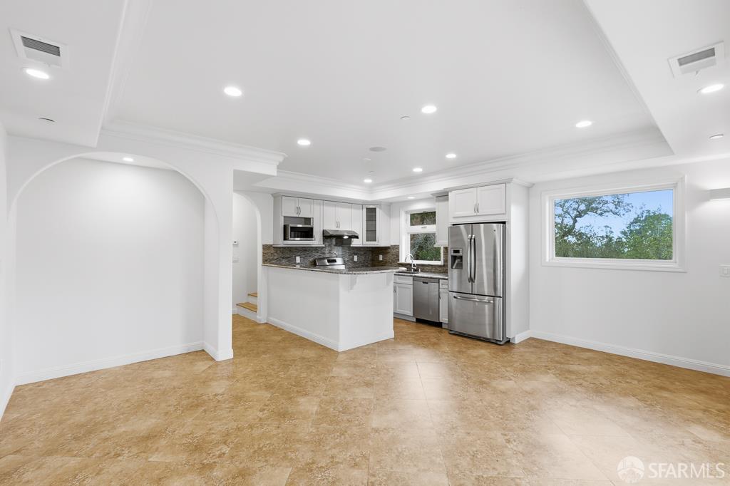 Detail Gallery Image 63 of 92 For 760 Chateau Dr, Hillsborough,  CA 94010 - 6 Beds | 8 Baths