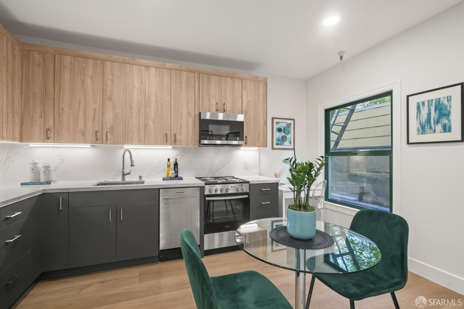 Detail Gallery Image 4 of 14 For 1325 Divisadero St #104,  San Francisco,  CA 94115 - 0 Beds | 1 Baths