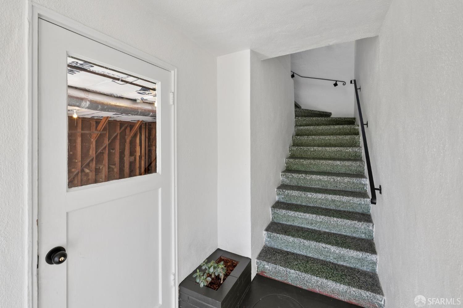 Detail Gallery Image 4 of 73 For 2030 Ortega St, San Francisco,  CA 94122 - 3 Beds | 2 Baths