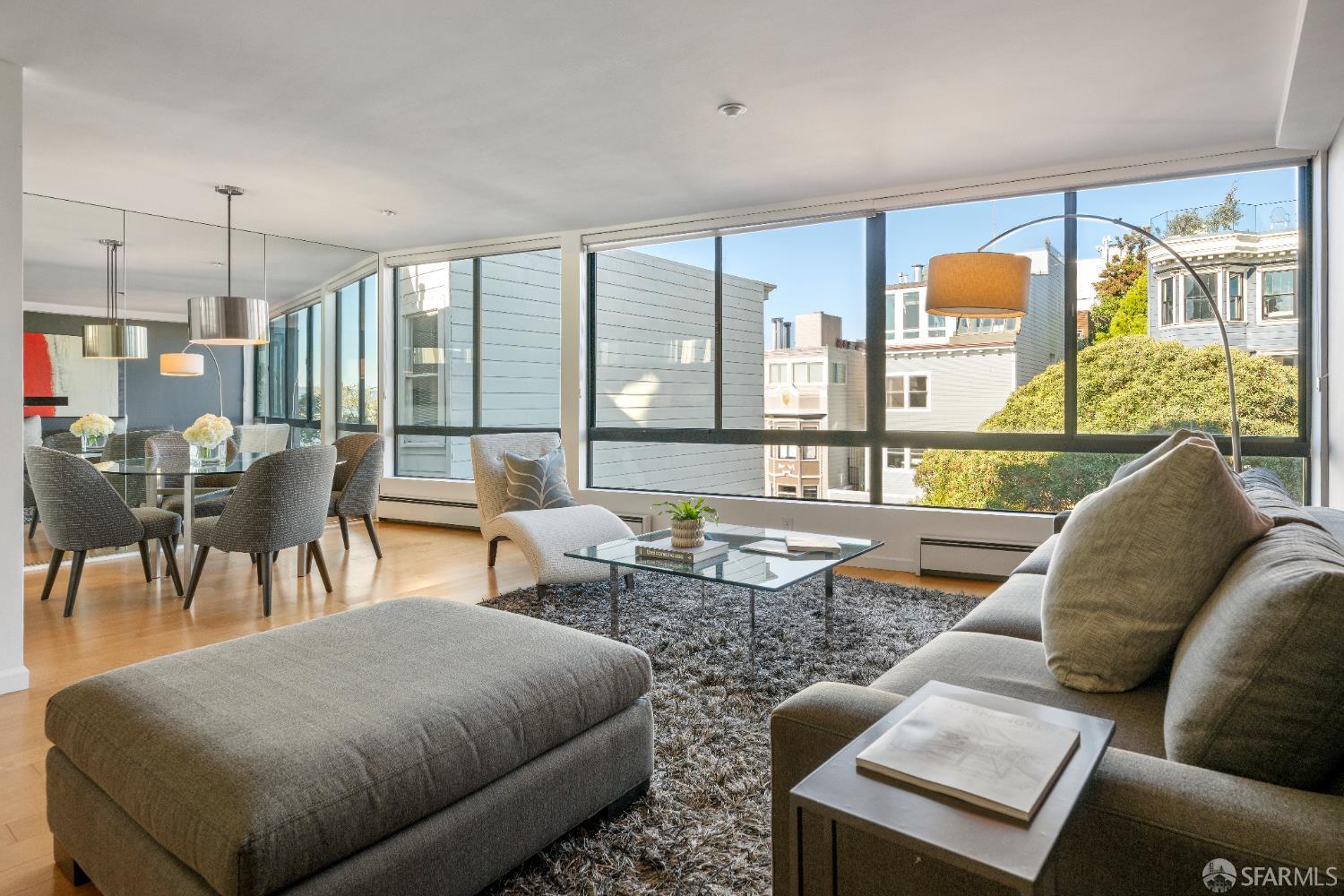 Front Image Thumbnail for SF426094595