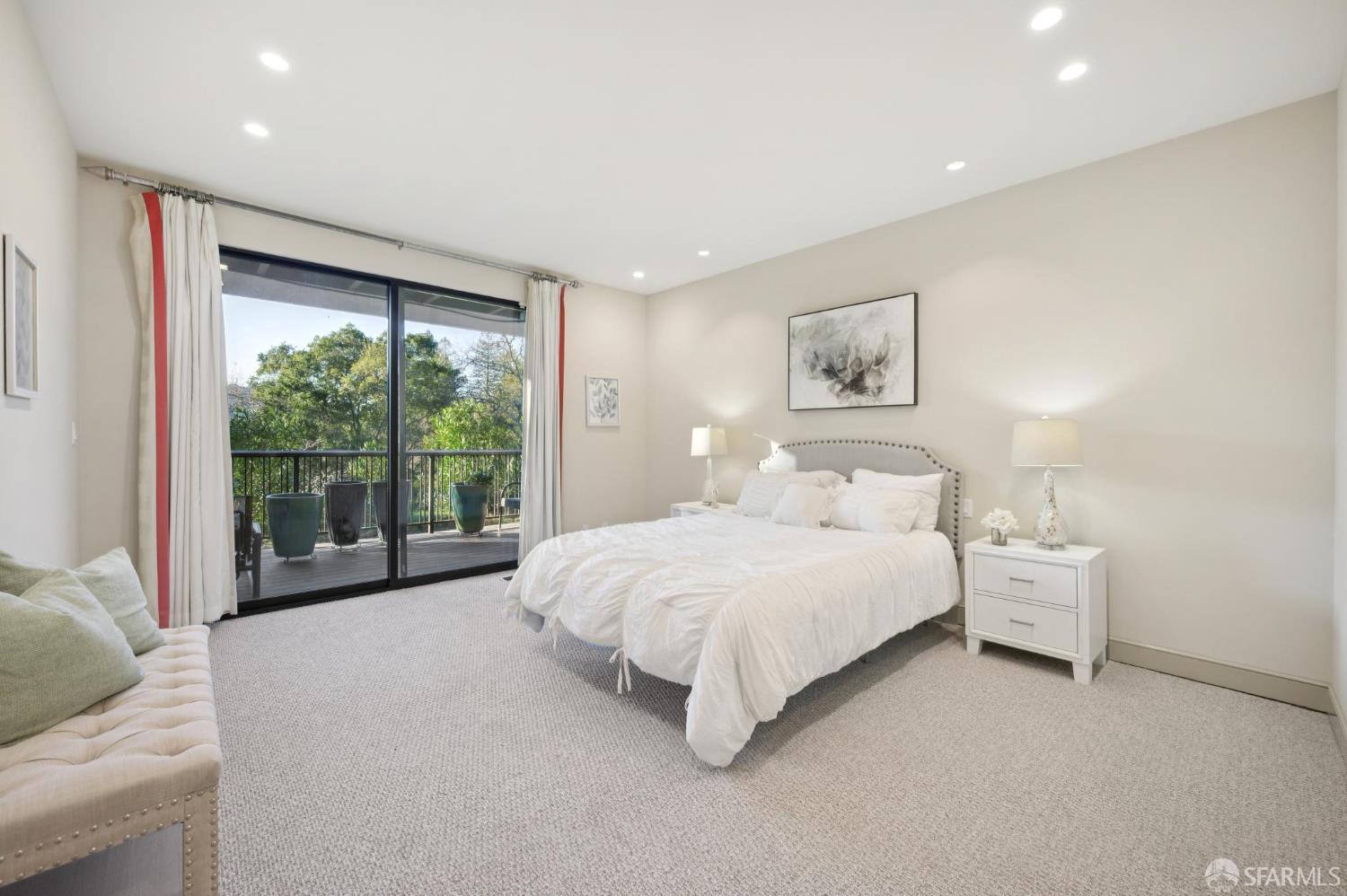 Detail Gallery Image 28 of 54 For 214 the Knoll, Orinda,  CA 94563 - 3 Beds | 3 Baths