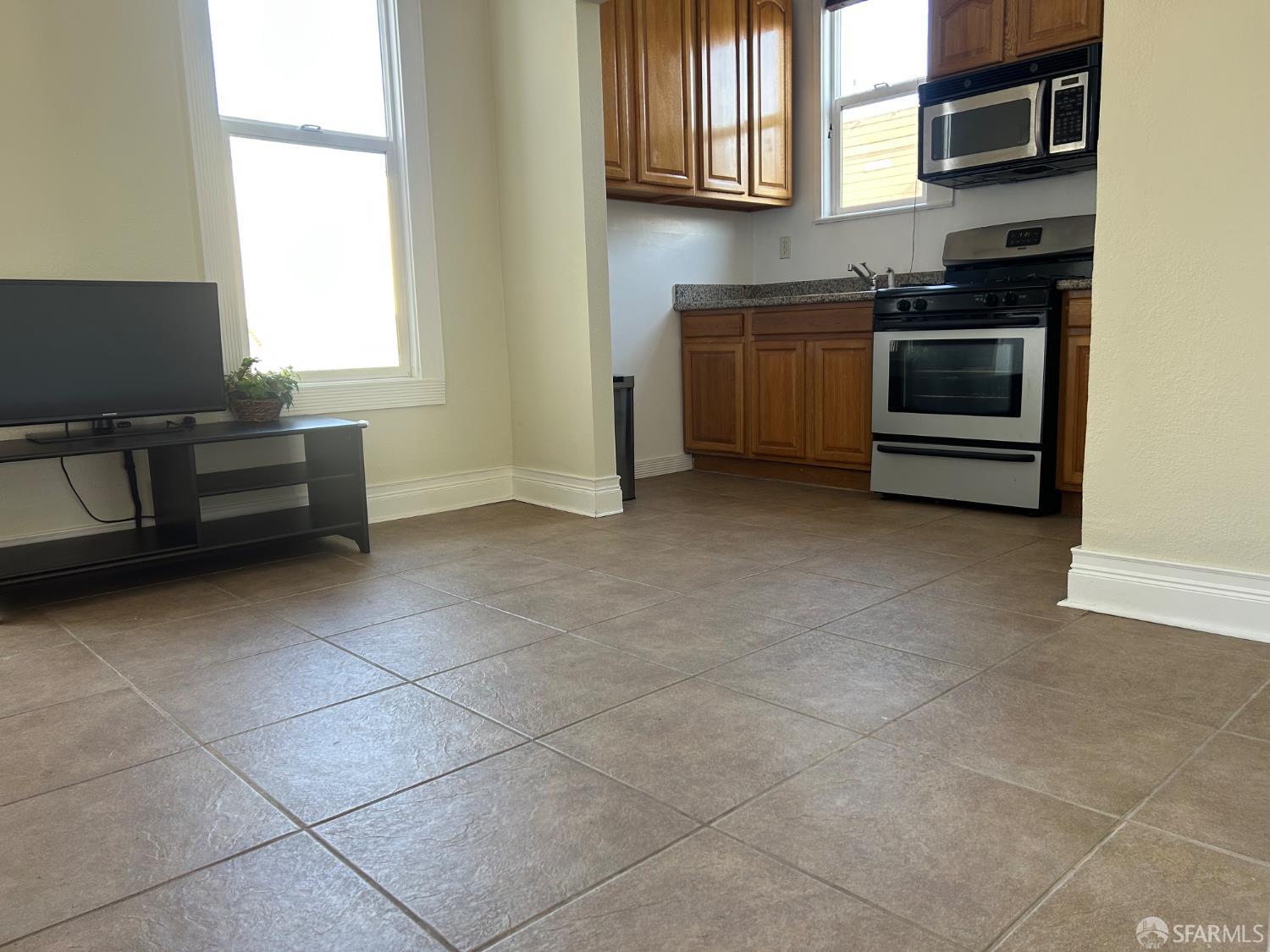 Detail Gallery Image 38 of 48 For 106 Sadowa St, San Francisco,  CA 94112 - – Beds | – Baths